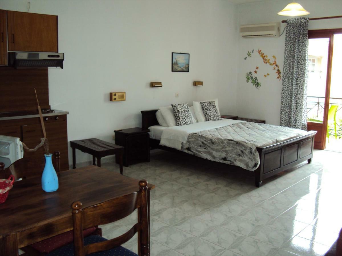 Thodora Appartments Sami  Bagian luar foto