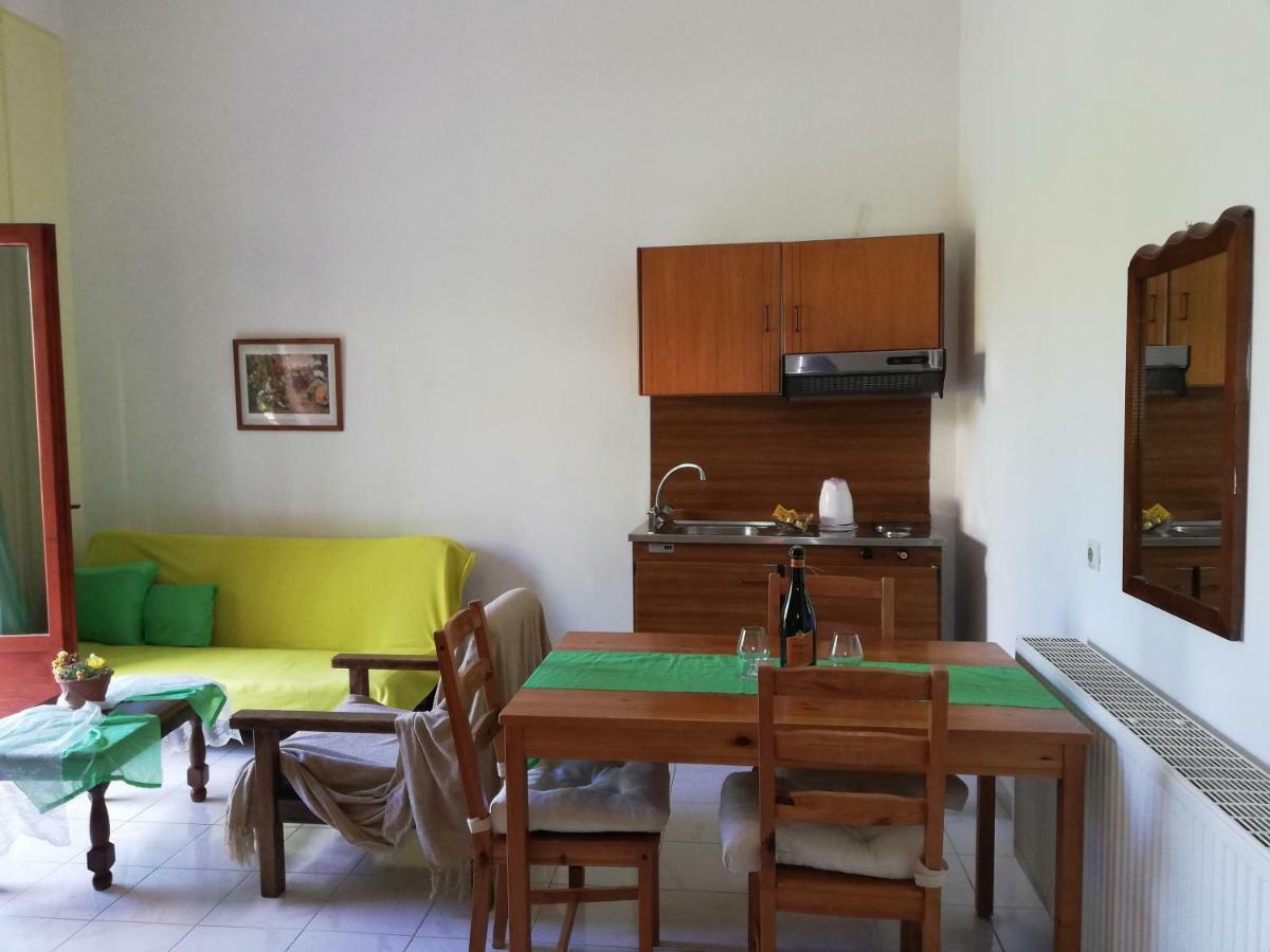 Thodora Appartments Sami  Bagian luar foto
